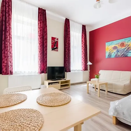 Apartment Fantasia *