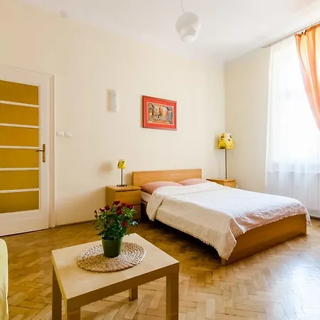 Apartment Fantasia *